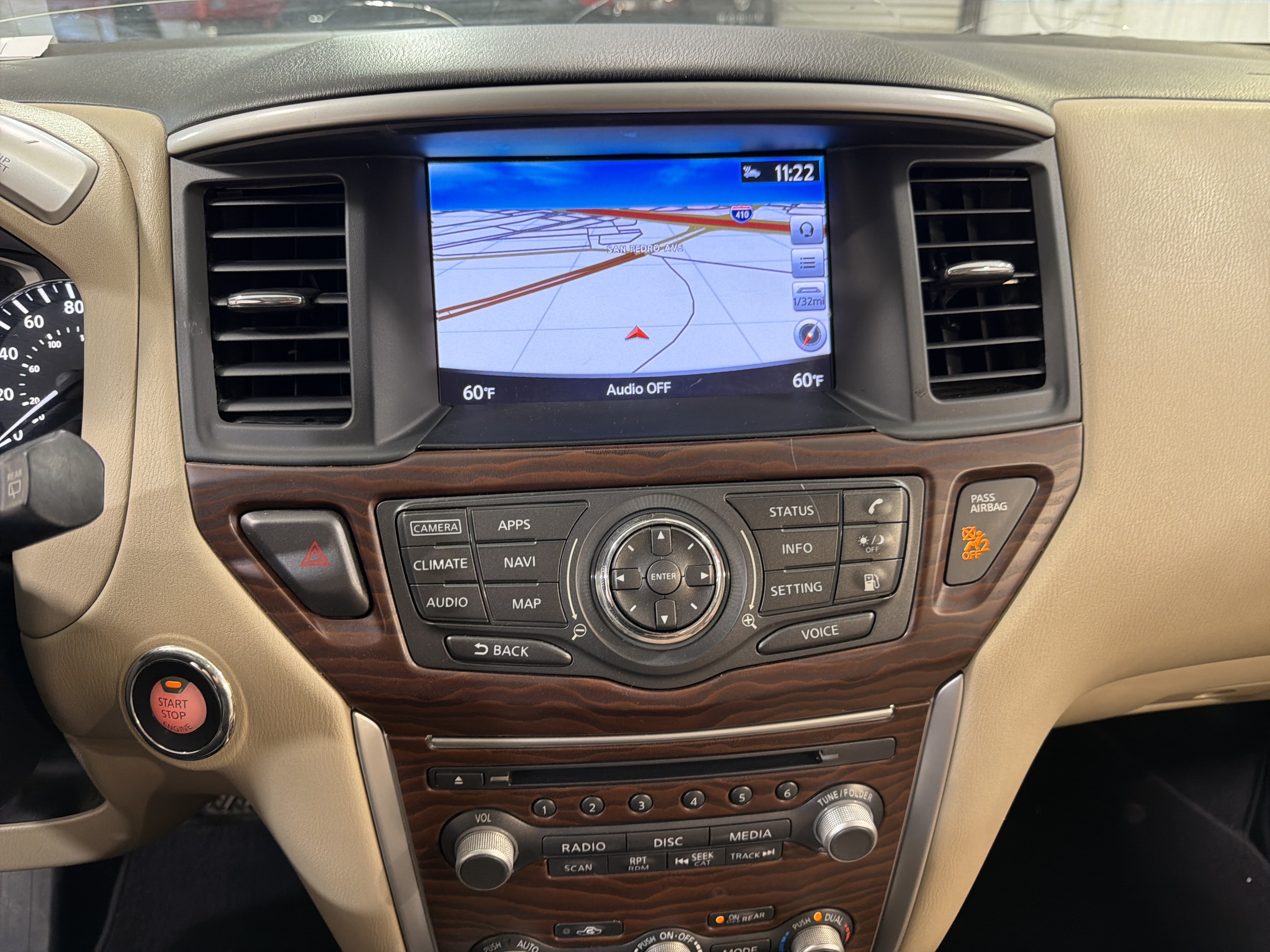 Used 2018 Nissan Pathfinder Platinum FWD image 21