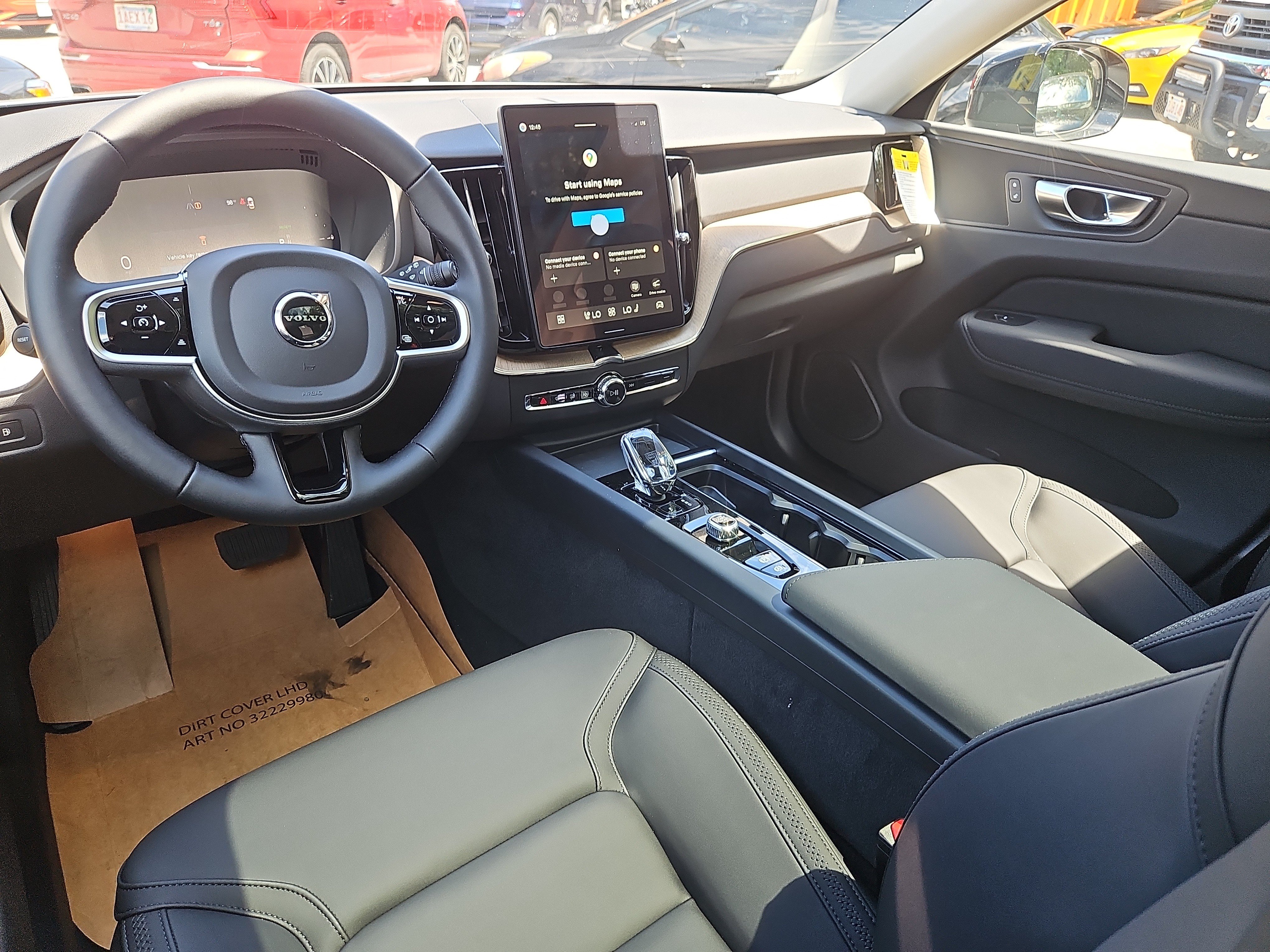 New 2026 Volvo XC60 T8 Plus w/ Protection Package Premier AWD/4WD image 3