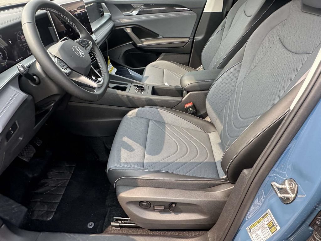 New 2026 Volkswagen Tiguan SE AWD/4WD image 12