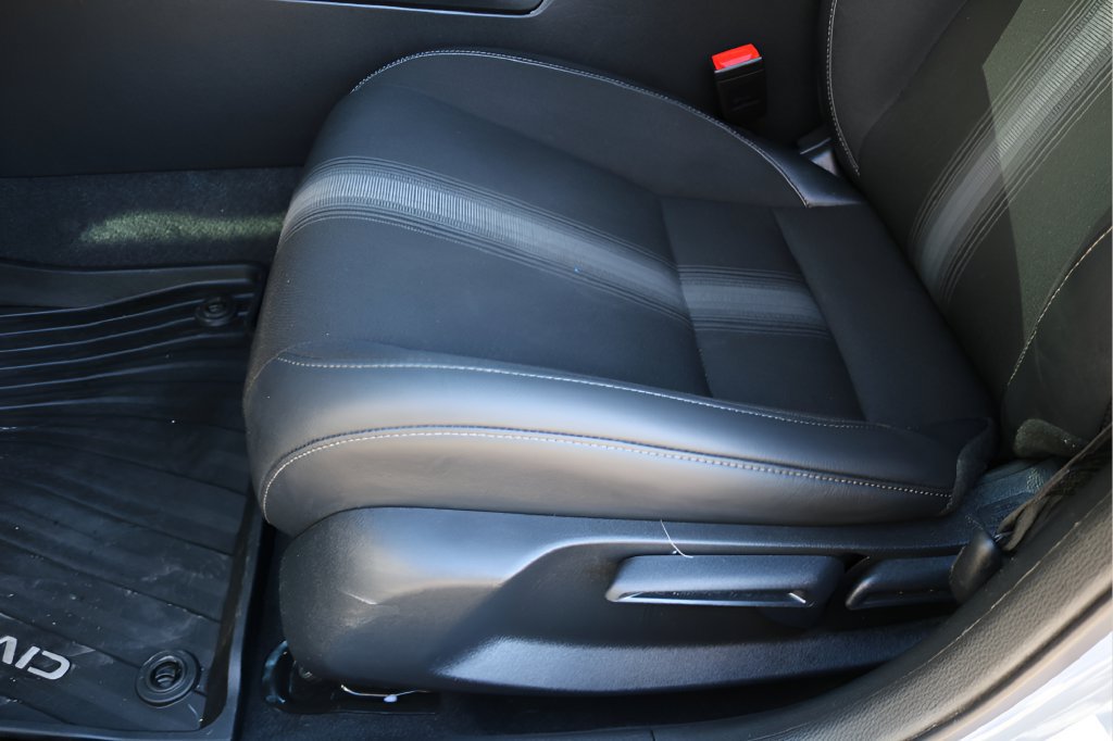 Used 2024 Honda Civic Sport image 13