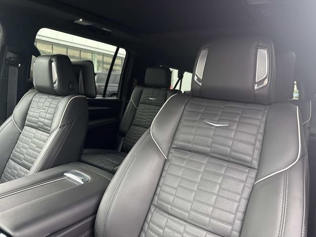 Certified 2026 Cadillac Escalade ESV Platinum Sport AWD/4WD image 19