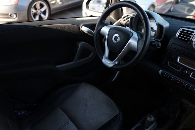 Used 2009 smart fortwo pure image 17