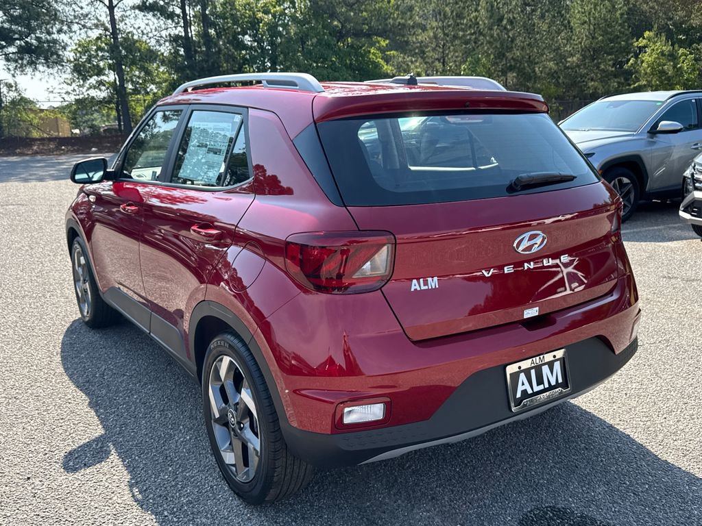 New 2025 Hyundai Venue Limited image 6