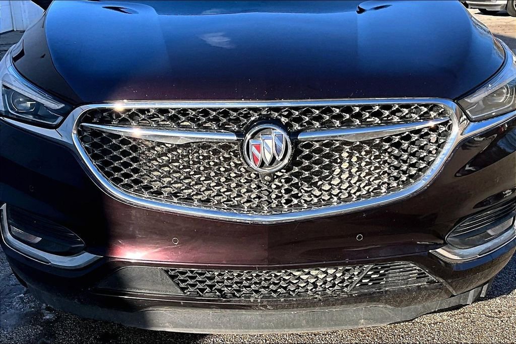 Used 2021 Buick Enclave Avenir w/ Avenir Technology Package image 32