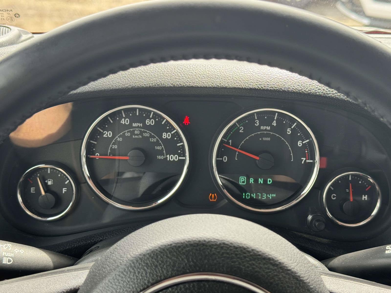 Used 2018 Jeep Wrangler Unlimited Sahara w/ Connectivity Group AWD/4WD image 21