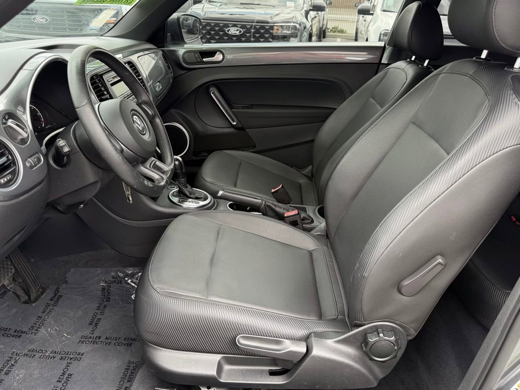 Used 2013 Volkswagen Beetle 2.5 image 17
