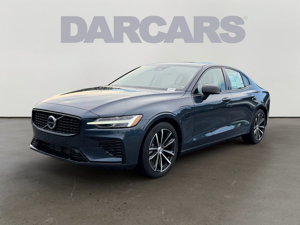 Certified 2023 Volvo S60 T8 Plus AWD/4WD image 3