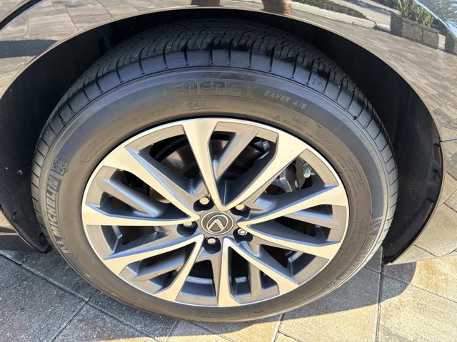 Used 2023 Lexus ES 350 w/ Accessory Package (Z2) FWD image 35