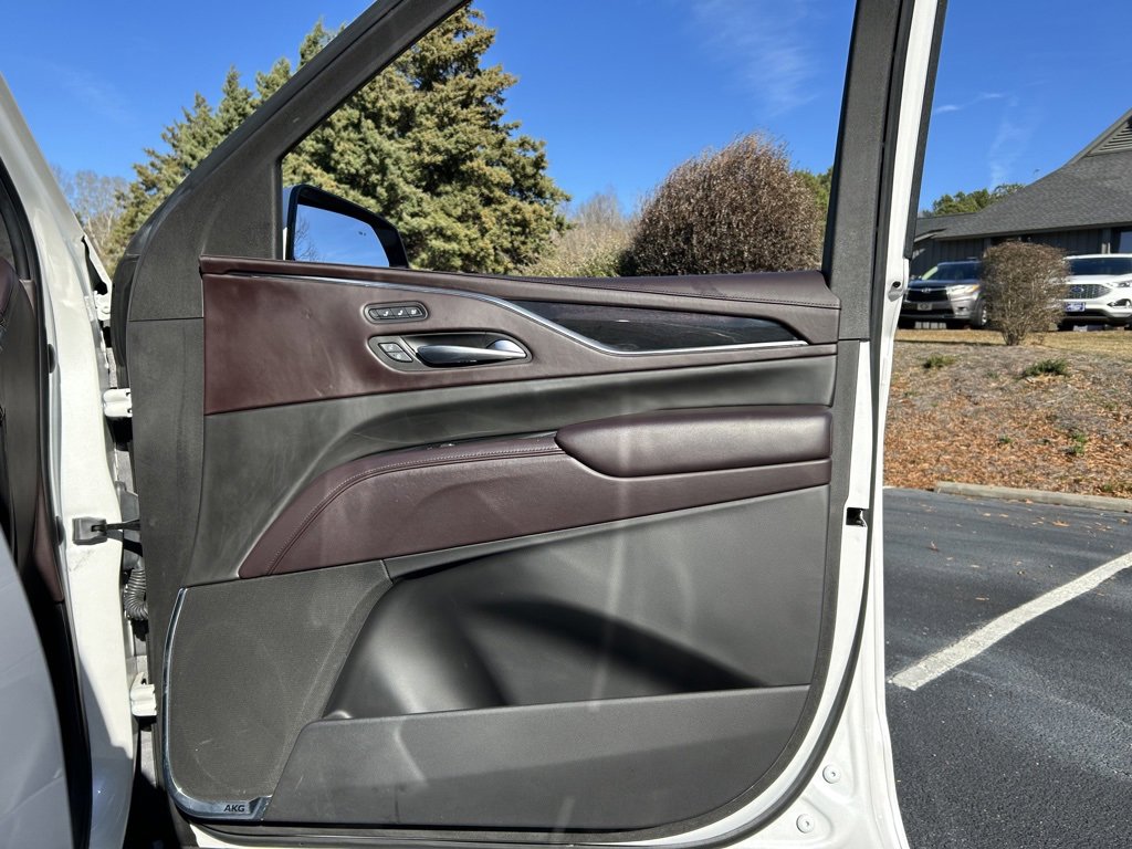 Used 2023 Cadillac Escalade ESV Sport Platinum image 63