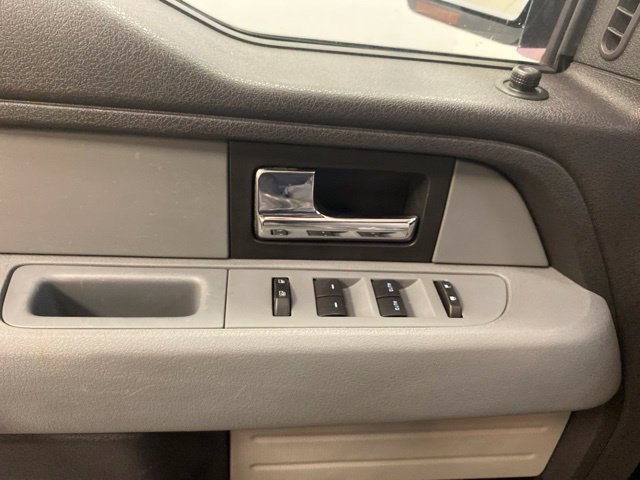 Used 2013 Ford F150 XLT w/ Luxury Equipment Group AWD/4WD image 16