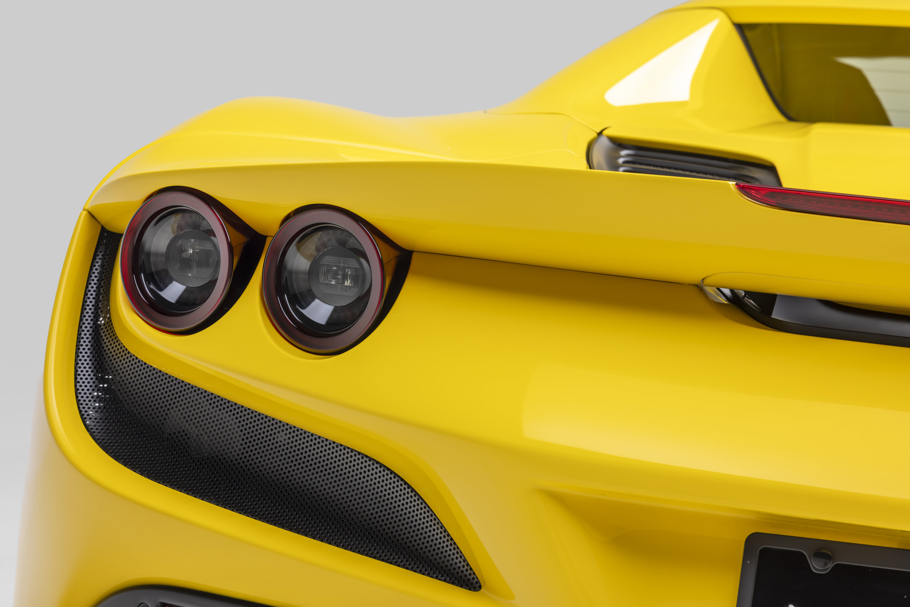 Certified 2022 Ferrari F8 Tributo RWD image 20