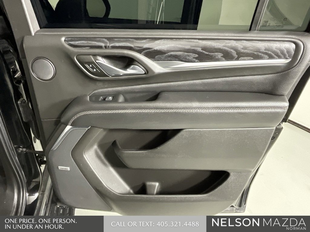 Used 2021 GMC Yukon XL Denali w/ Denali Ultimate Package image 21