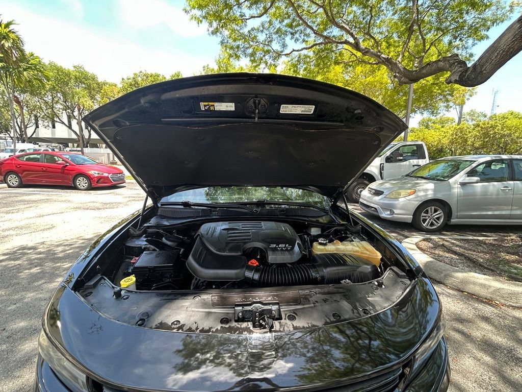 Used 2017 Dodge Charger SE RWD image 26