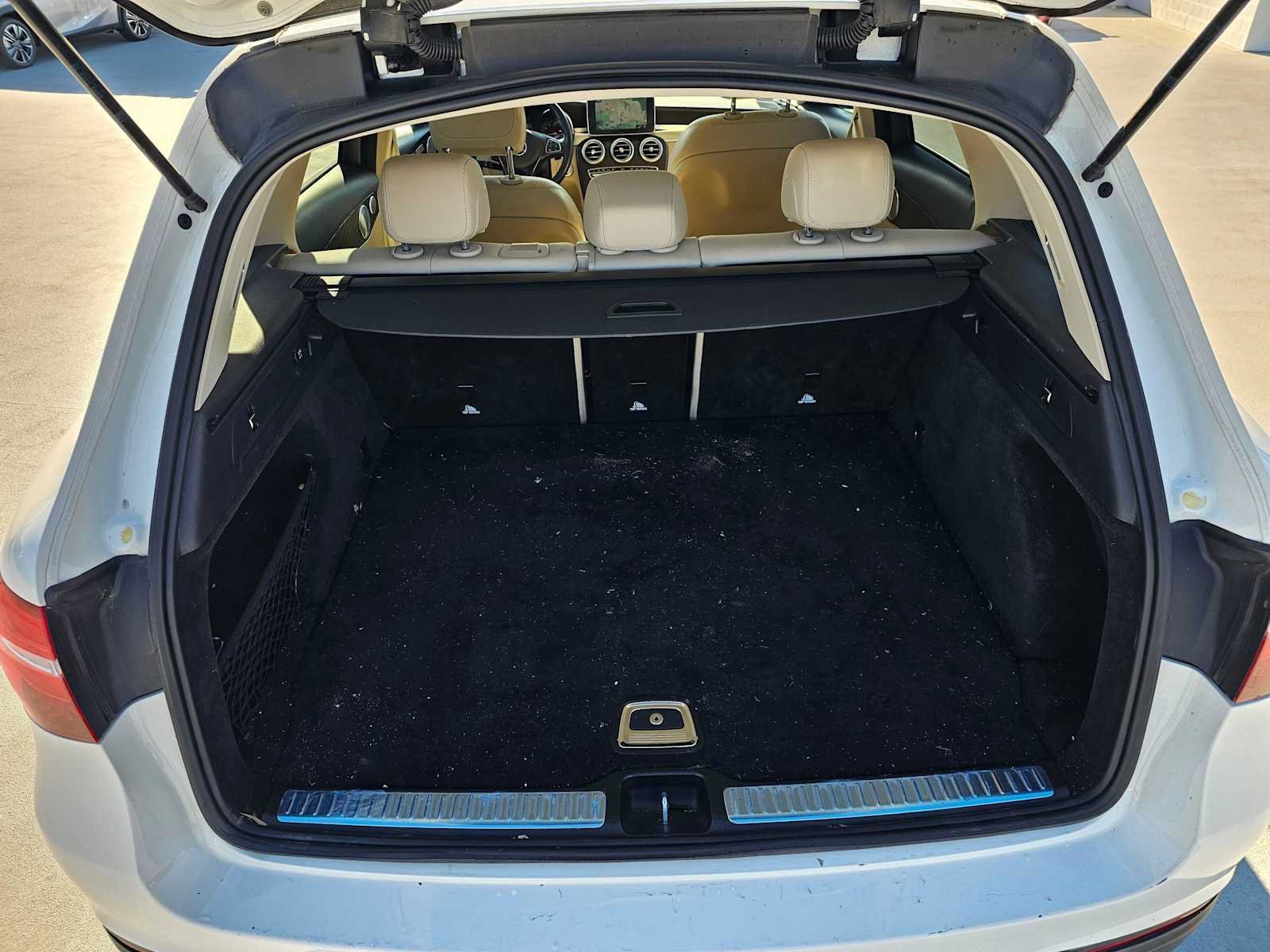 Used 2018 Mercedes-Benz GLC 300 4MATIC image 14