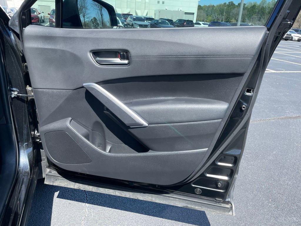 Used 2023 Toyota Corolla Cross XSE w/ Convenience Package image 32
