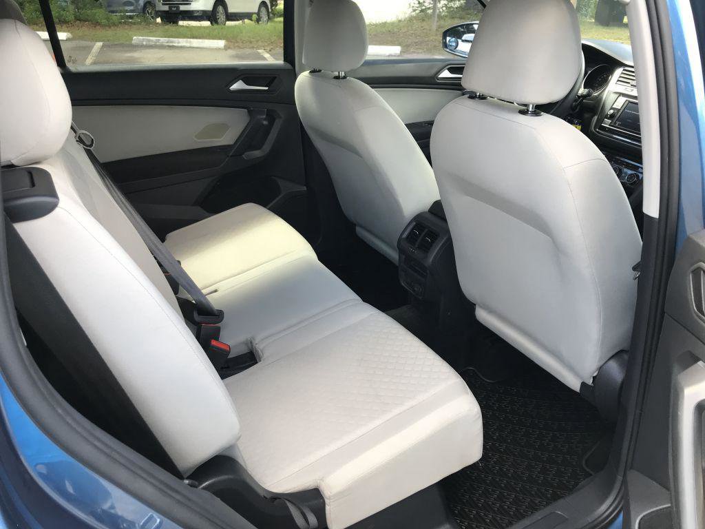 Used 2019 Volkswagen Tiguan S w/ Driver Assistance Package image 10