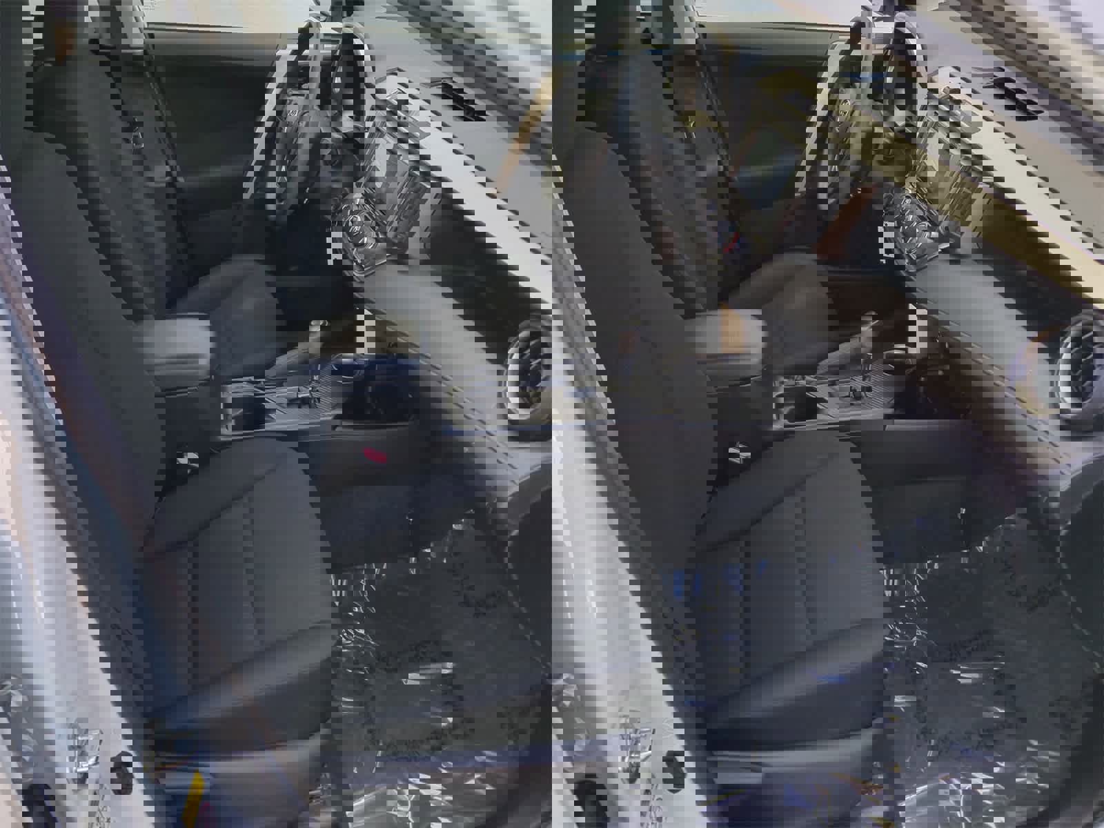 Used 2015 Toyota RAV4 LE image 20