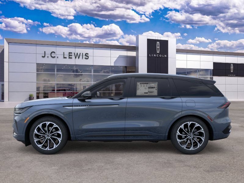 New 2026 Lincoln Nautilus Reserve AWD/4WD image 4