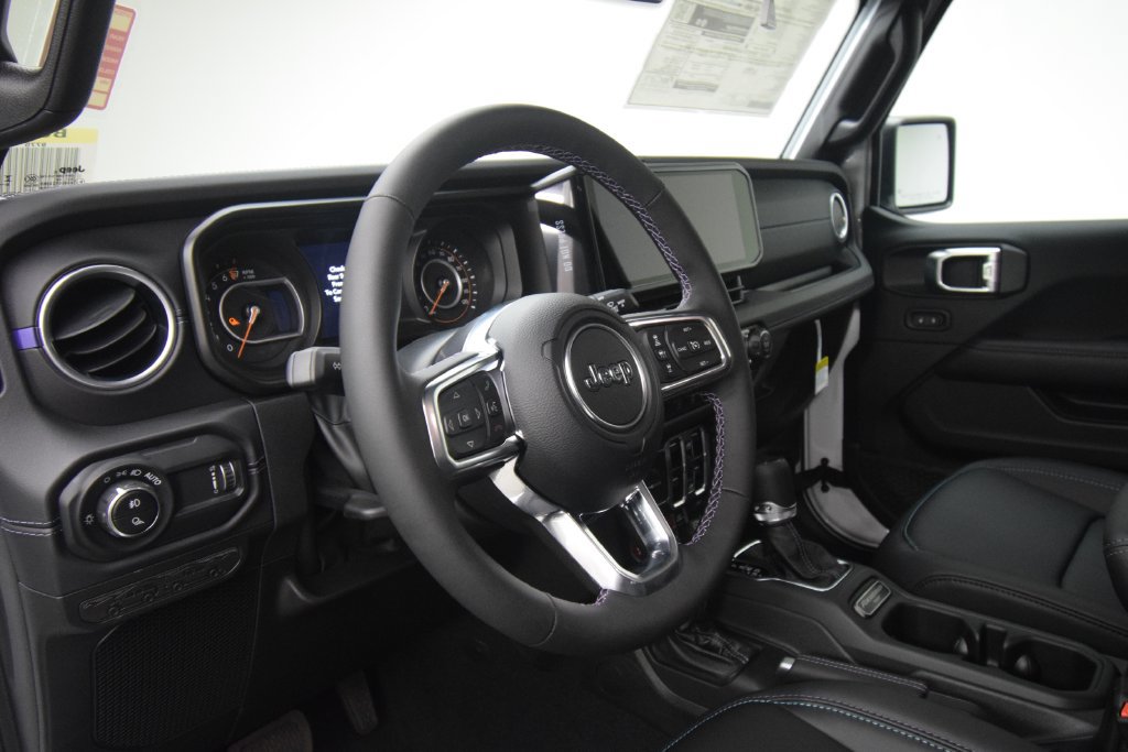 New 2026 Jeep Gladiator Sport AWD/4WD image 39