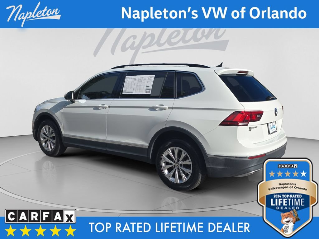 Used 2018 Volkswagen Tiguan SE w/ Panoramic Sunroof Package FWD image 3