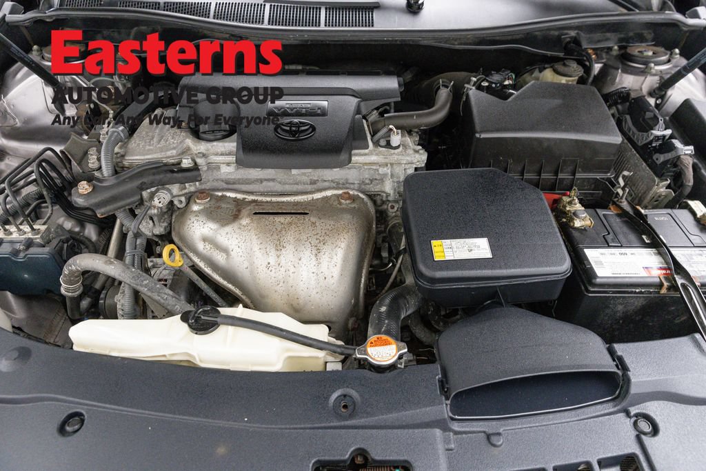Used 2016 Toyota Camry SE FWD image 7