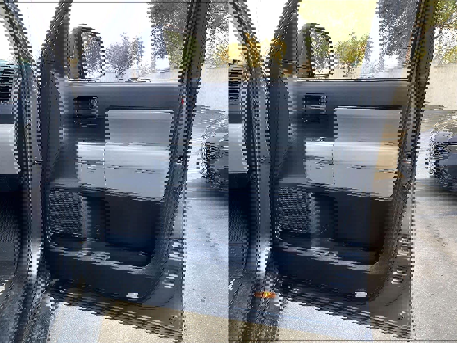 Used 2019 Toyota Sequoia SR5 image 26