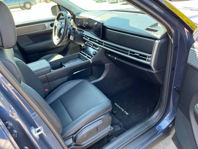 Used 2026 Hyundai Santa Fe SEL FWD image 16