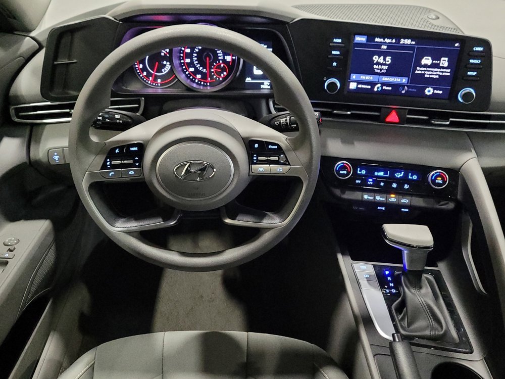 Used 2023 Hyundai Elantra SEL FWD image 22