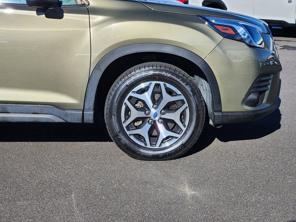 Certified 2023 Subaru Forester Premium image 7