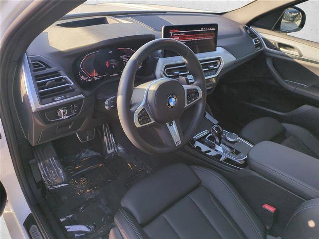 Certified 2025 BMW X4 xDrive30i w/ Premium Package AWD/4WD image 10
