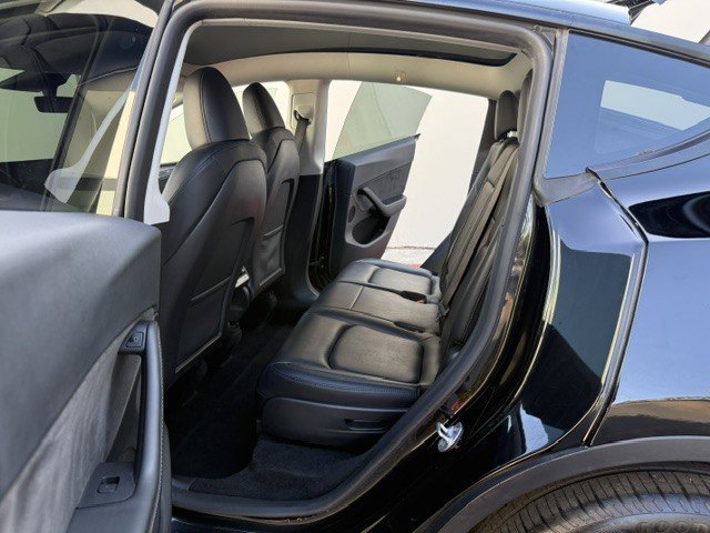 Used 2023 Tesla Model Y Long Range AWD/4WD image 15