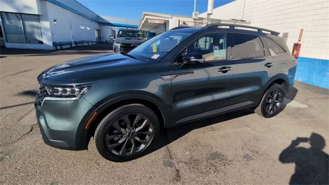 Used 2022 Kia Sorento SX Prestige w/ Rust Color Package image 4