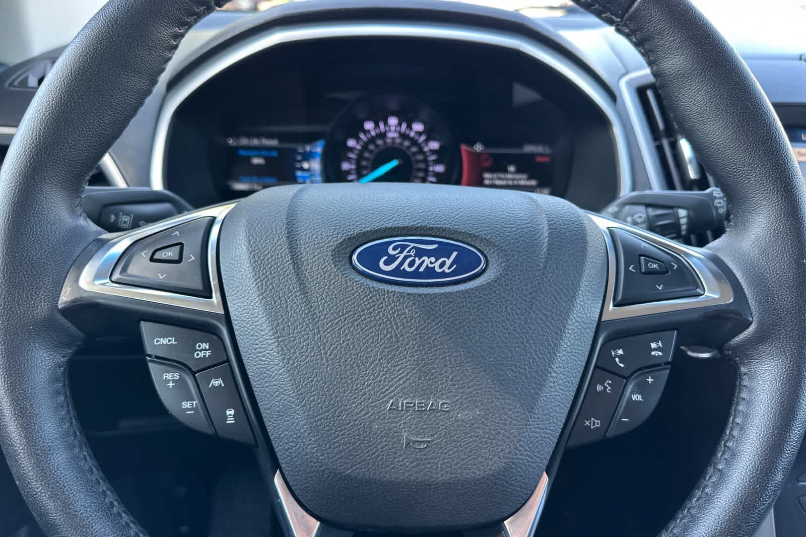 Certified 2019 Ford Edge SEL w/ Equipment Group 201A FWD image 24