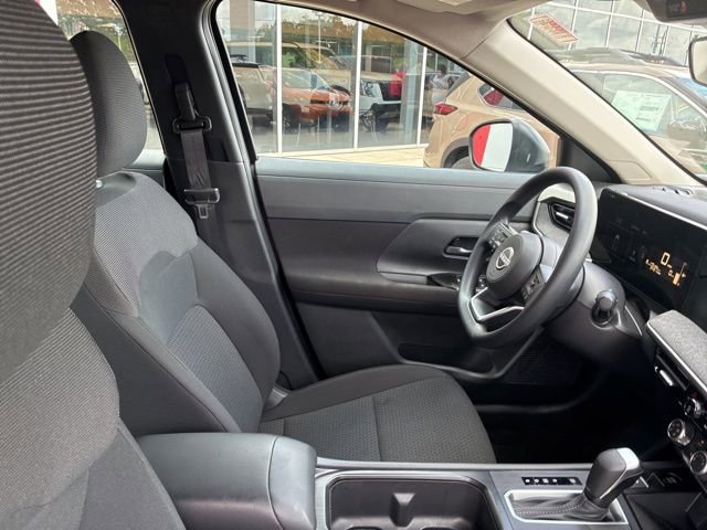 Used 2026 Nissan Kicks S image 9