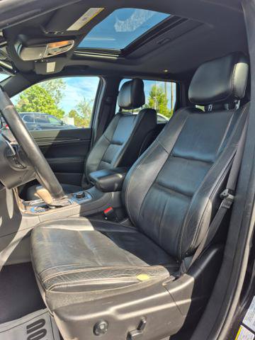 Used 2016 Jeep Grand Cherokee Limited AWD/4WD image 8