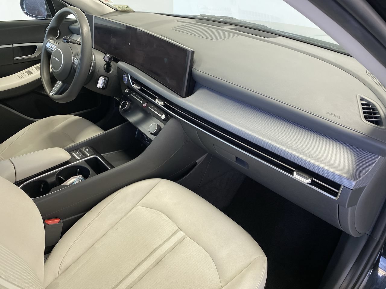 Used 2025 Hyundai Sonata SEL FWD image 29