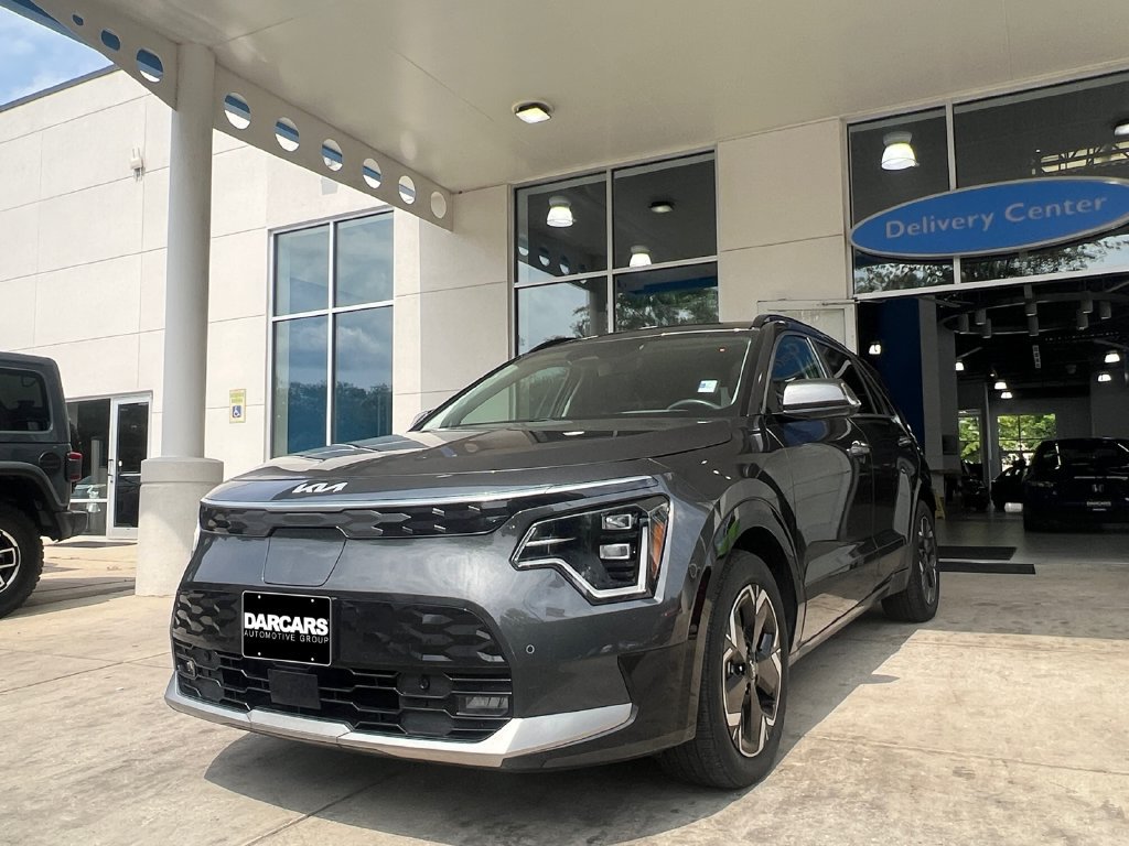 Used 2023 Kia Niro Wave w/ Wave Preserve Package FWD image 32