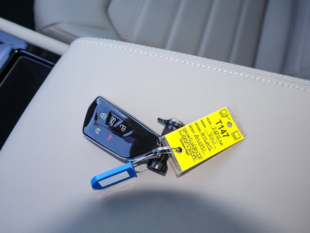 New 2026 Volkswagen Atlas SEL image 30