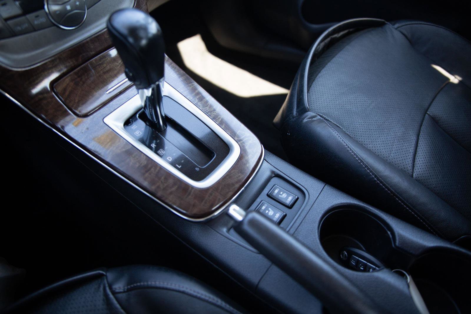 Used 2014 Nissan Sentra SL w/ Premium Package image 15