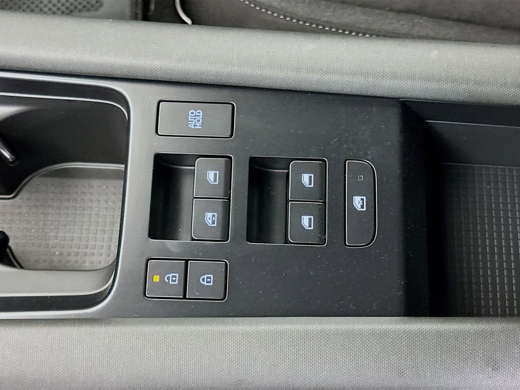 New 2025 Hyundai Ioniq 6 SE image 20