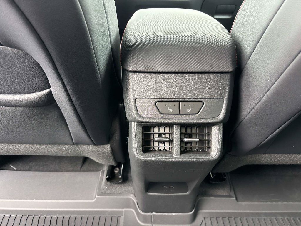 New 2027 Chevrolet Equinox RS w/ Safety and Technology Package AWD/4WD image 9