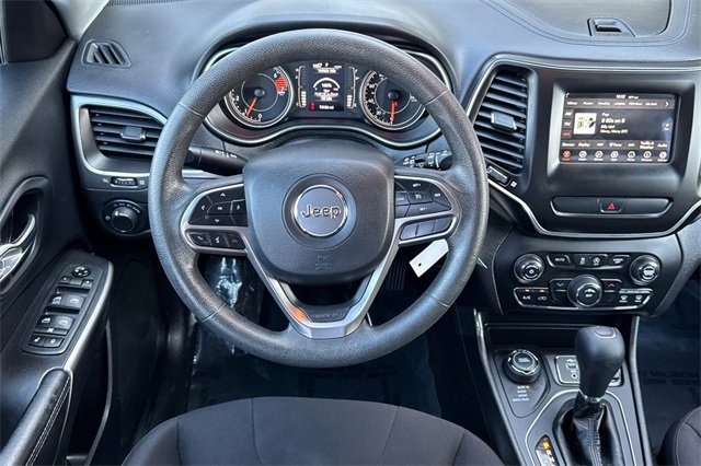 Used 2020 Jeep Cherokee Latitude image 16