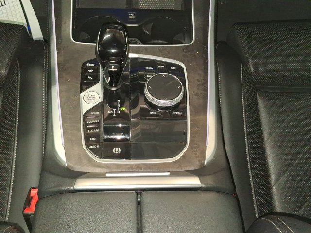 Used 2023 BMW X5 xDrive40i w/ Premium Package AWD/4WD image 6