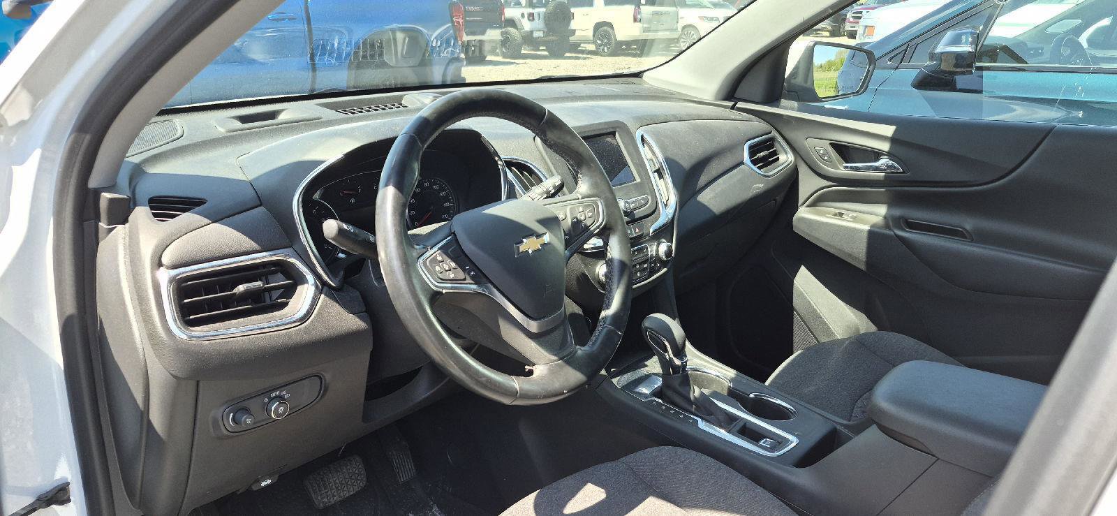 Used 2023 Chevrolet Equinox LT FWD image 8