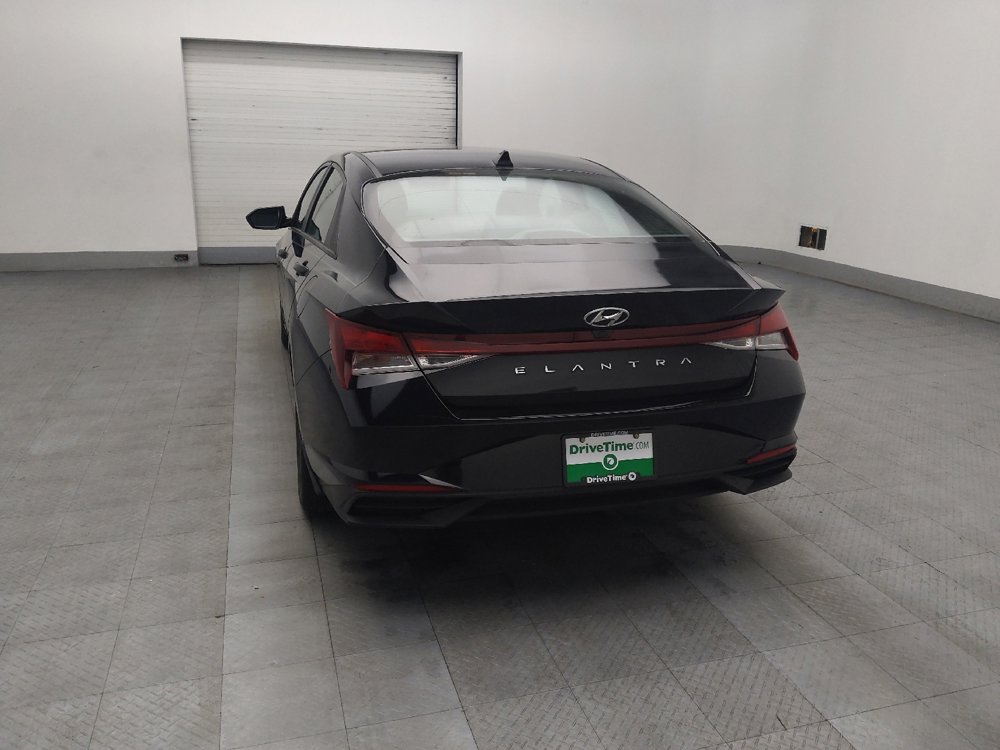 Used 2022 Hyundai Elantra SEL image 6