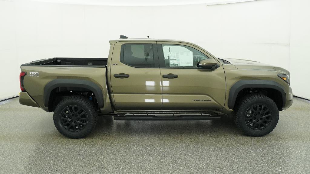 New 2026 Toyota Tacoma TRD Off-Road AWD/4WD image 14
