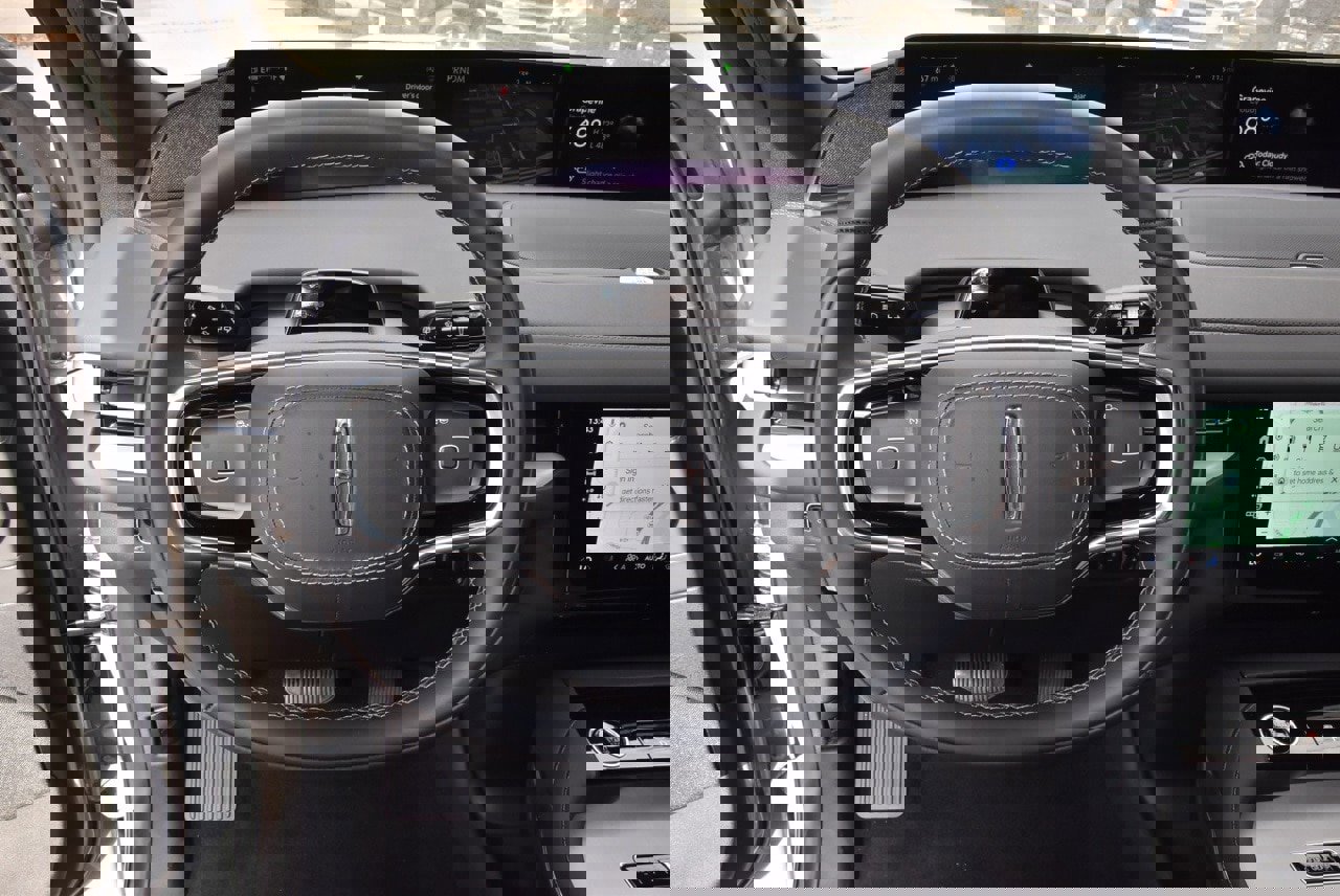 New 2025 Lincoln Navigator Reserve w/ Jet Appearance Package image 31