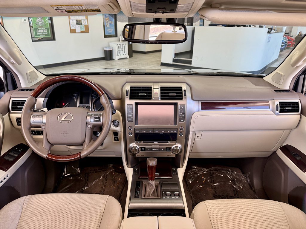 Used 2016 Lexus GX 460 w/ Premium Package AWD/4WD image 10