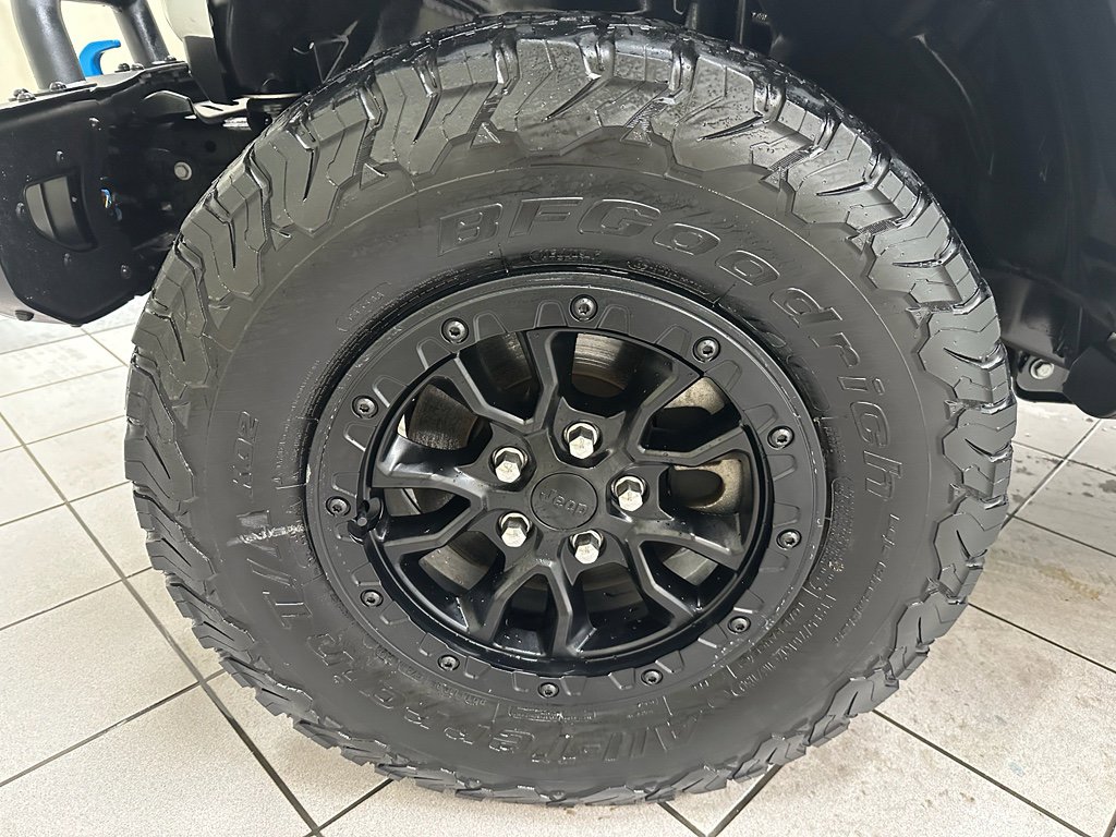 Used 2023 Jeep Wrangler Unlimited Rubicon 4xe image 18