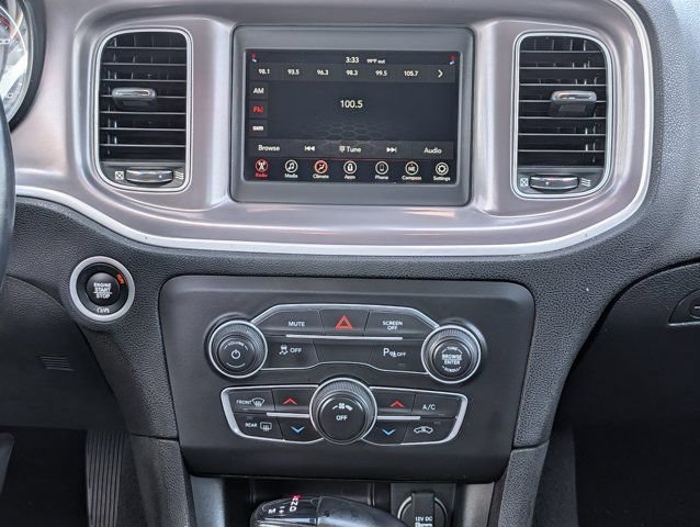 Used 2022 Dodge Charger SXT RWD image 16